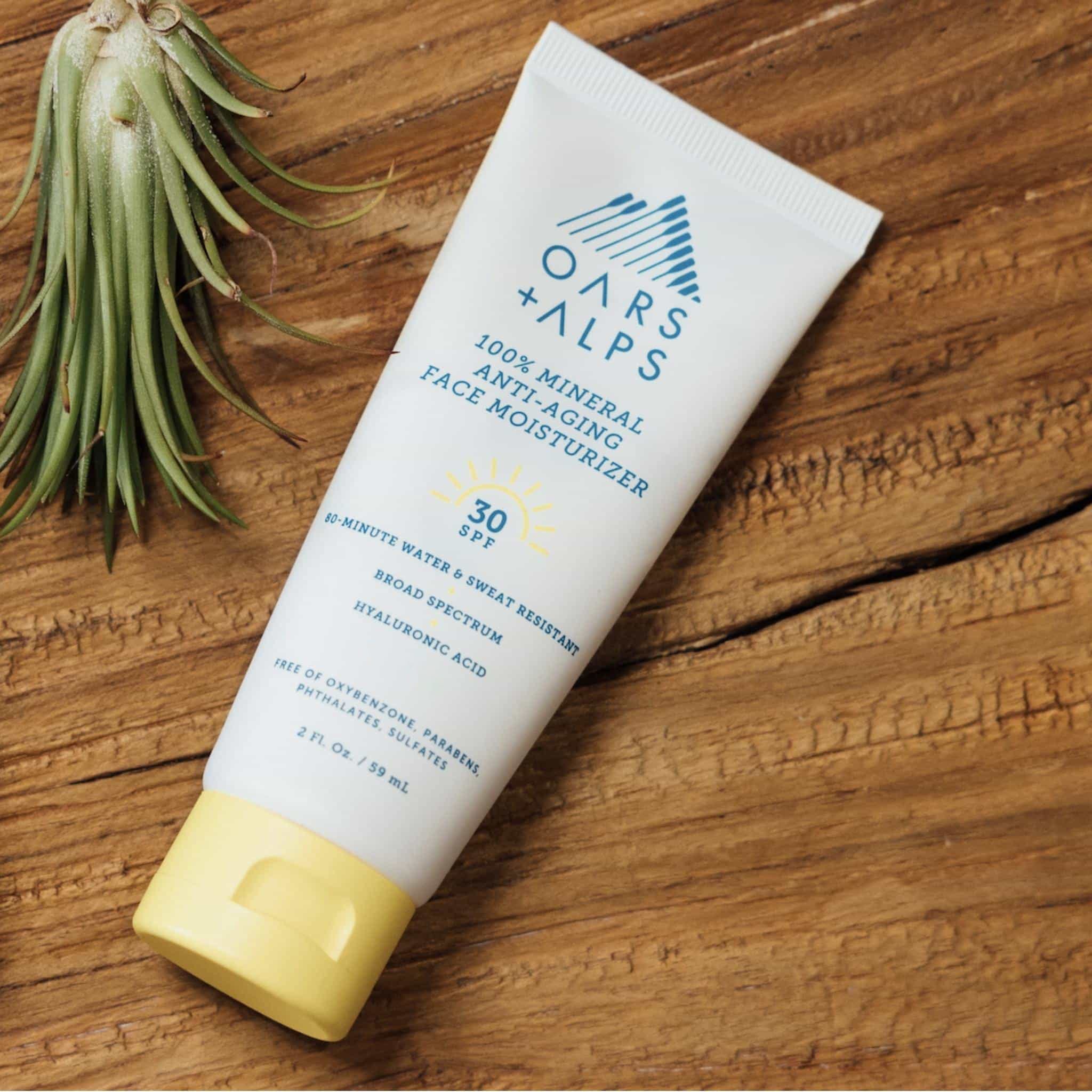 100% Mineral Anti-Aging Face Moisturizer with SPF 30 - Image 7