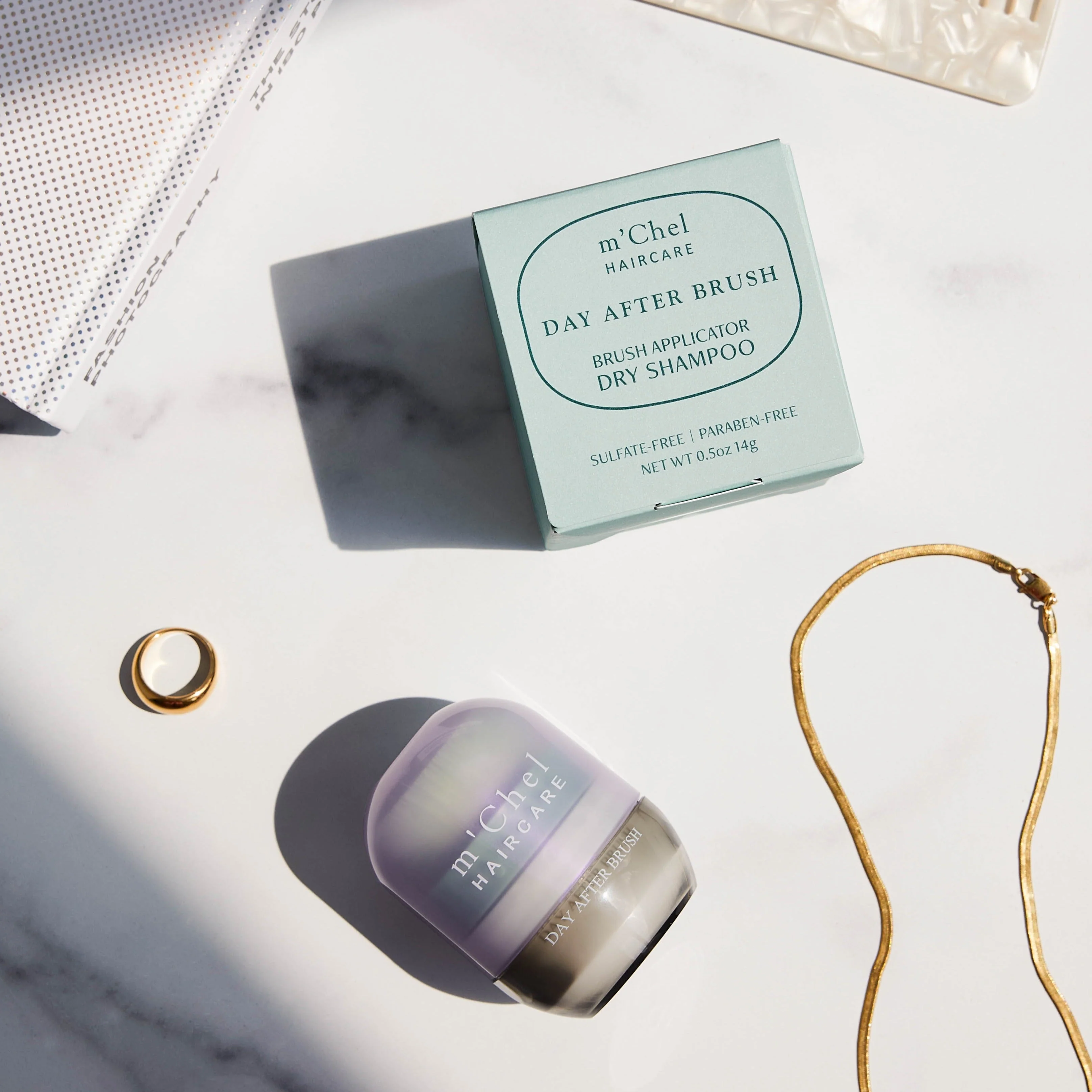 Day After™ Brush + Refill Bundle Clean Dry Shampoo - Image 7